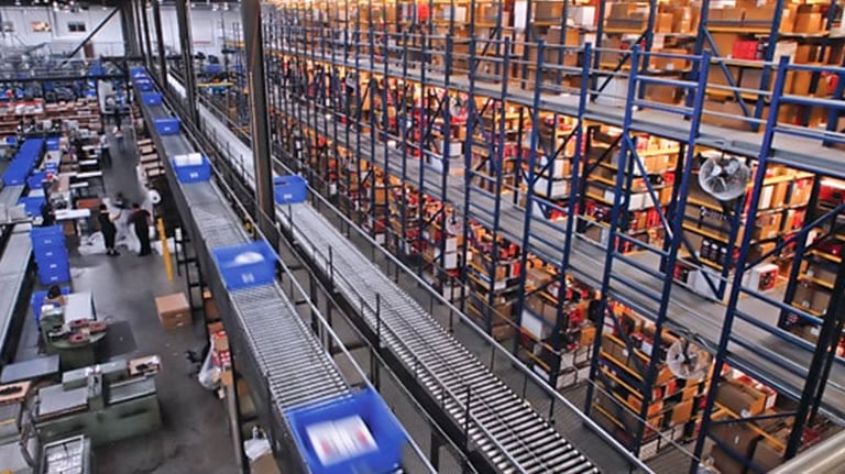 supplier partnership logistics distribution center