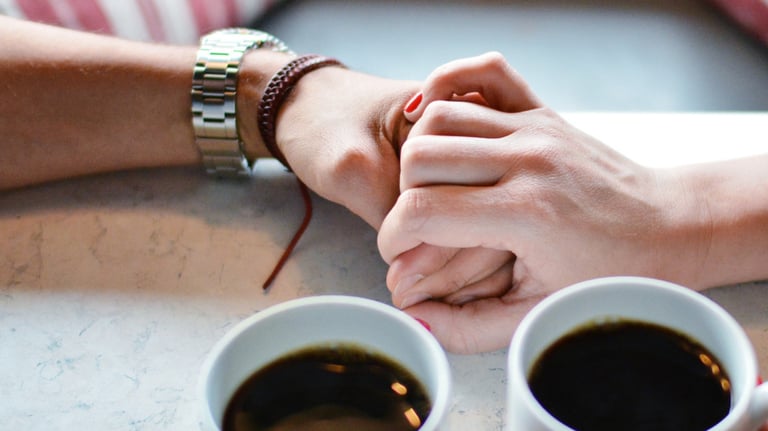 Relaciones que suman, relaciones que agotan