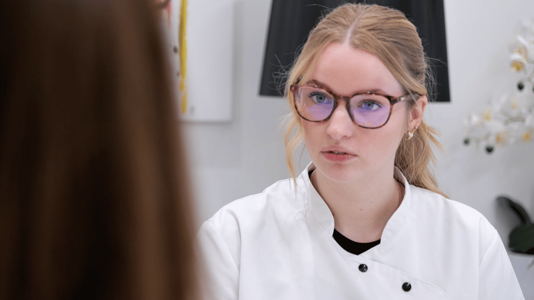 Alicia, notre experte laseriste, responsable de tous les traitements d'épilation laser au sein du centre The Body Lab 