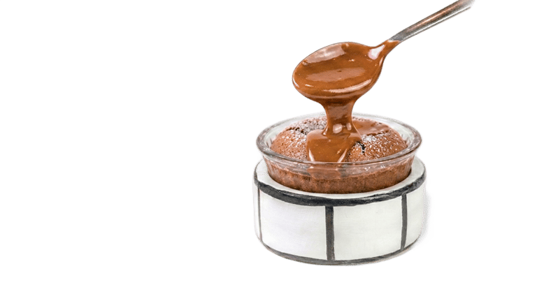 Çikolatalı Karamelli Sufle – Akışkan çikolata içinde yumuşak karamel
