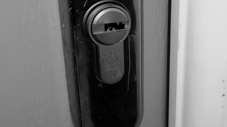 High Security Anti Snap Locks - Locksmiths Burtonwood