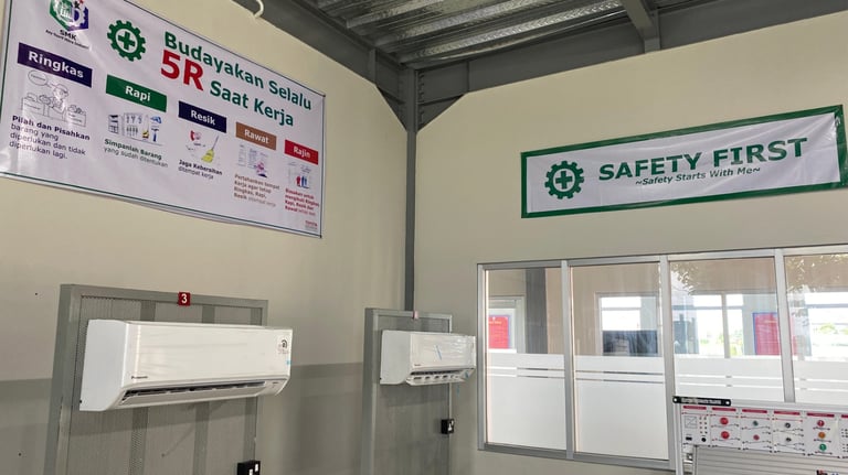 spanduk keselematan smk asy-syarif mitra industri