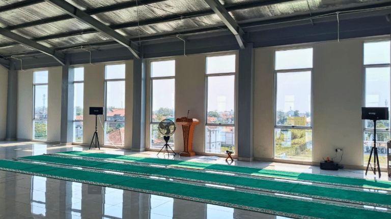 mushola smk asy syarif mitra industri