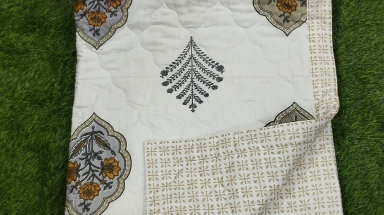 "Manufacturer and wholesale supplier of Jaipuri razai and quilts in bulk."