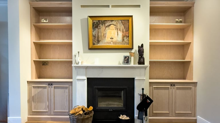 Bespoke living room library with built in shelving
