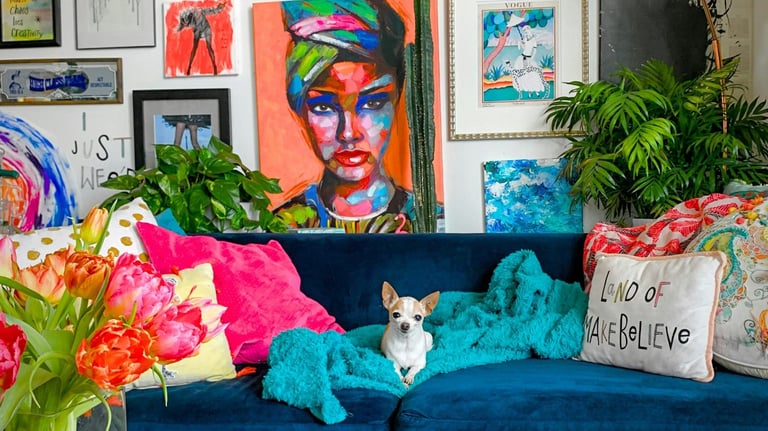 Décoration intérieure / tendance au maximalisme pour optimiser la déco dans des espaces limités