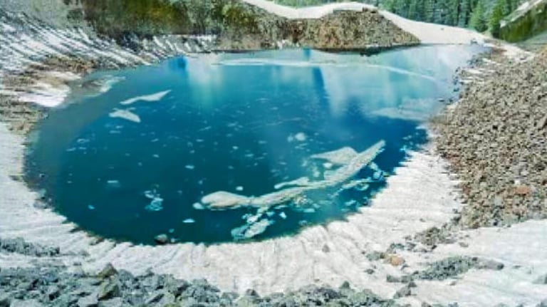 ansoo lake with ice and snow on the ground