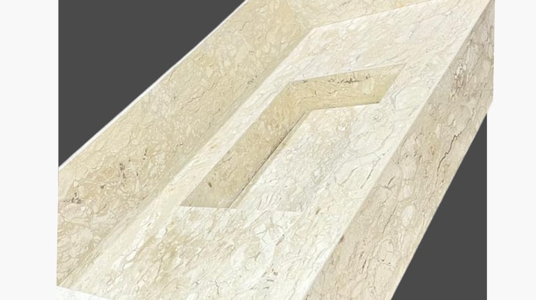 <img src="http://googleusercontent.com/file_content/0" alt="Close-up de lavatório de banheiro em már