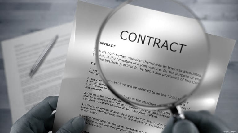 Análise de contratos