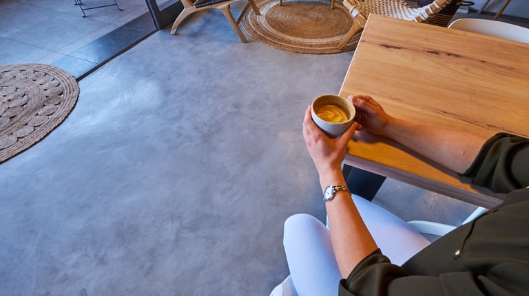 Renocrete Cloud Grey floor, seamless, durable cement-based flooring for modern residential, commercial interiors. Tswanacrete