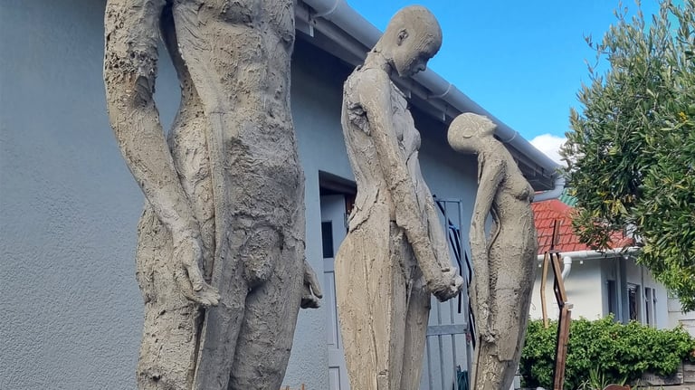 Tswanacrete SculpCrete — decorative sculpting plaster, ideal for creating textured, seamless, and artistic finishes