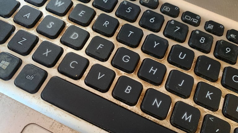 a keyboard on a laptop computer with a keyboard