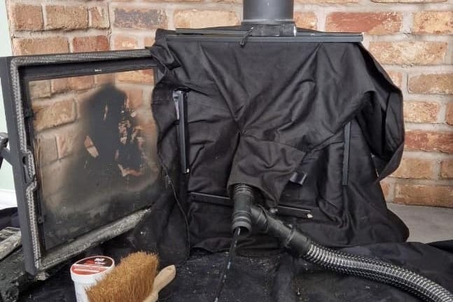 Chimney sweeping service