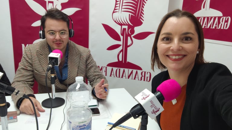 María Atienza Granada FM Radio