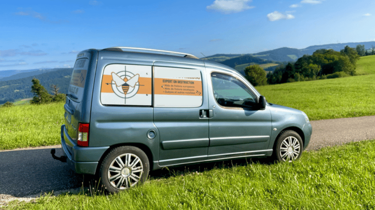 Véhicule professionnel Safezzy, dératisation et désinsectisation à Mulhouse - Belfort
