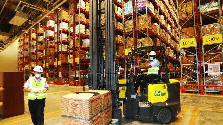 Inspect goods in our warehouse-Tailored Services in China | Growth Way