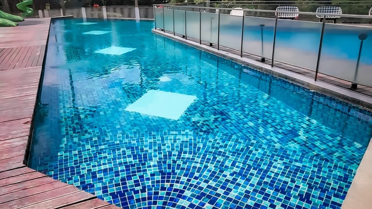 Hasil akhir pembuatan kolam renang oleh dayanapool.