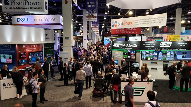 Tradeshow floor on event day.