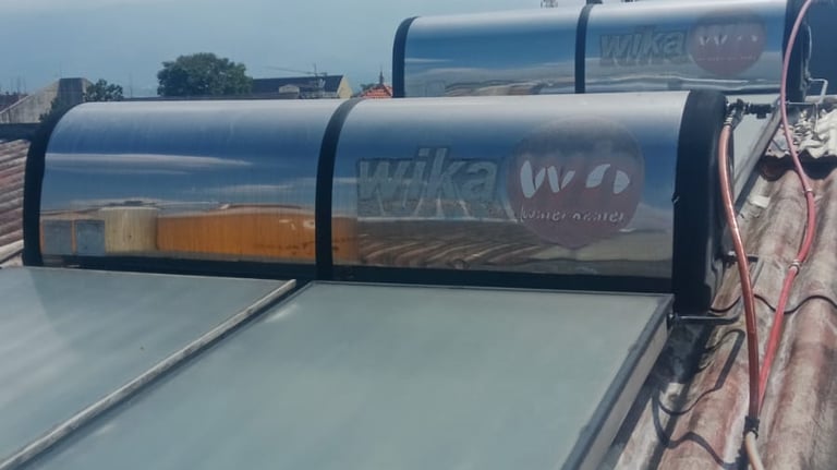 perbaikan pemanas air solar se; dan water heater
