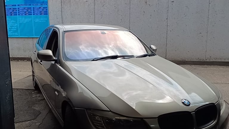 Windscreen Chameleon Tint