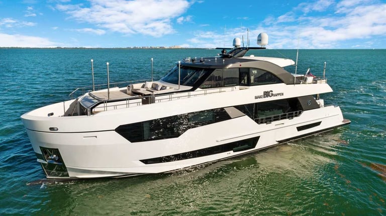 90ft Luxury Yacht rental in Miami 