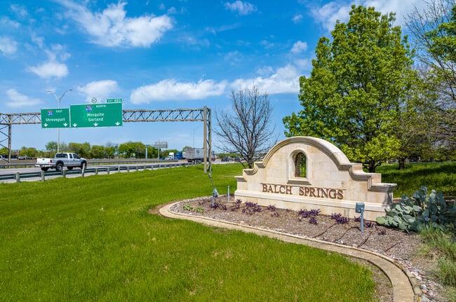 Balch Springs Signage