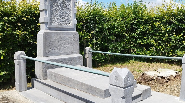 rénovation de tombe ancienne