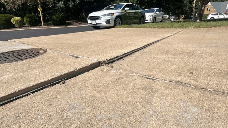 cracked driveway concrete