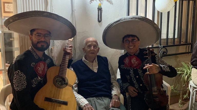 Mariachi profesional en Madrid preparado para actuación