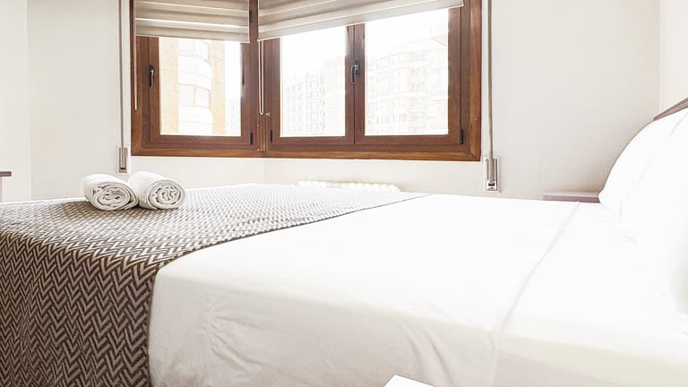 Habitación doble cómoda y moderna en Berceo Rooms, Logroño
