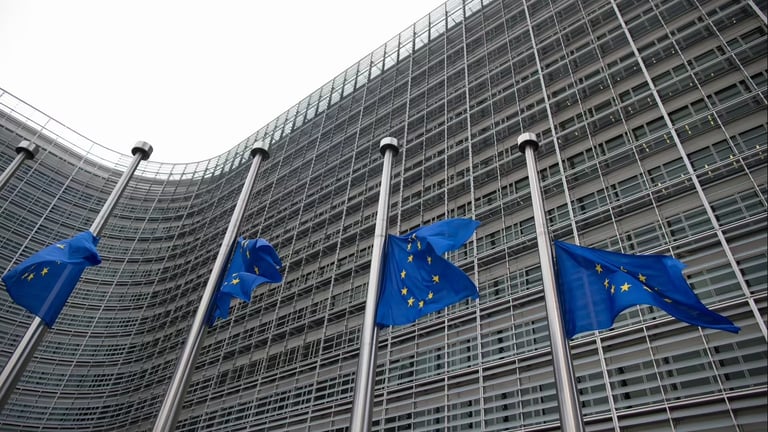 La France se fait taper sur les doigts par la Commission européenne pour ses dépenses excessives