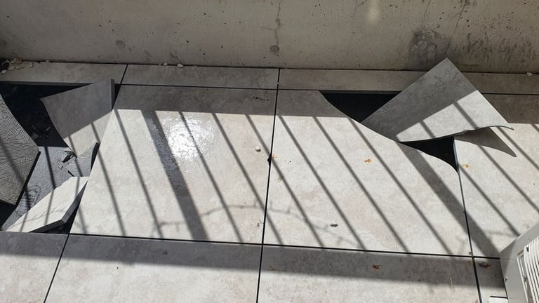 Broken pedestal tiles