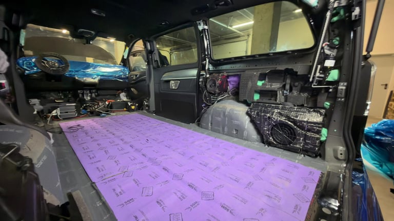 Wygłuszenie Mercedes V SGM