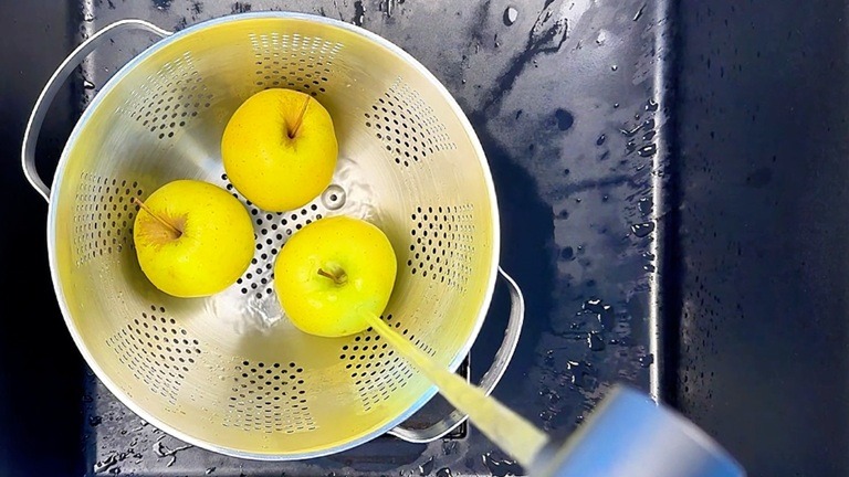 Wash, peel and cut the apples