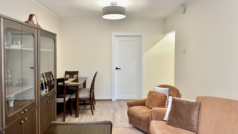 2 kambarių buto svetainė Krėvės pr. Kaune - NT brokeris Andrius Velykis