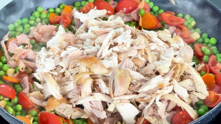 Prepara il ripieno della tua torta salata