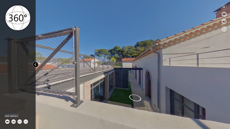 Terrasse vue mer photographiée grand angle et filmée en 4K