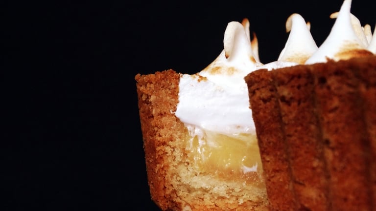 Lemon & White Chocolate Meringue Pie