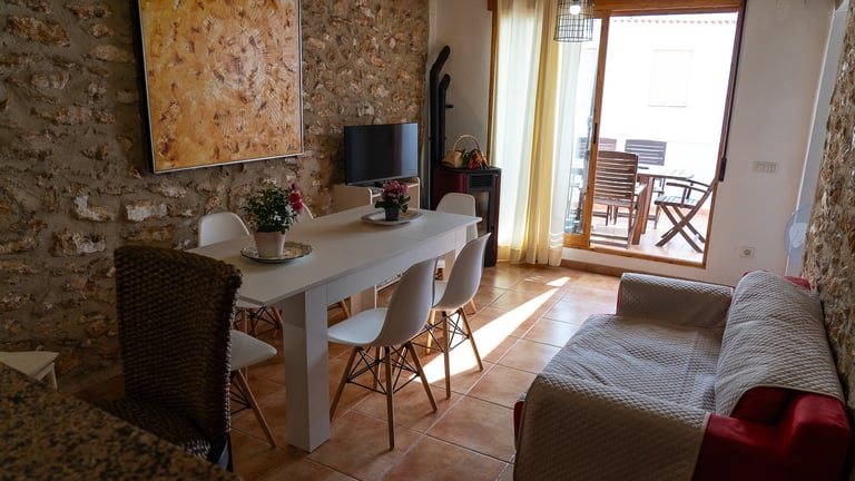 Comedor en la segunda planta de Carmens Rural, Sant Jordi