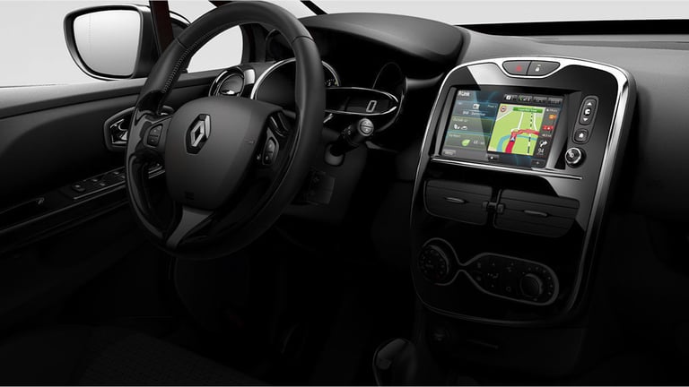 Renault R-LINK navigacijos sistema – USB žemėlapių atnaujinimas visai Europai