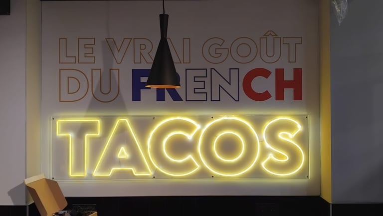Enseigne lumineuse pour un restaurant de tacos fait par MB2S