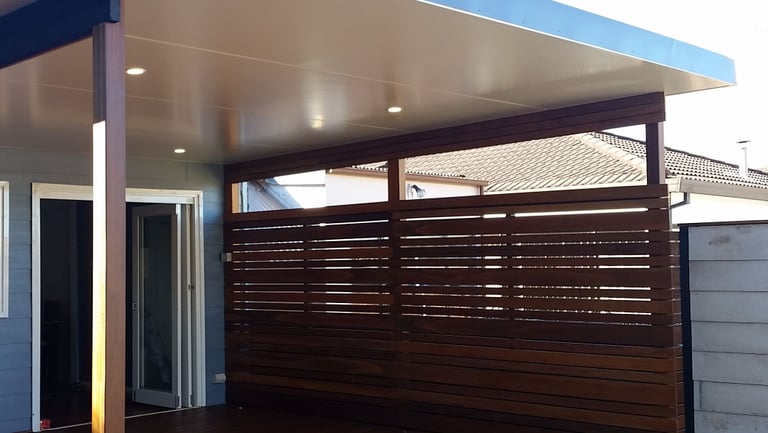 Insulated panel pergola and mixed size screen