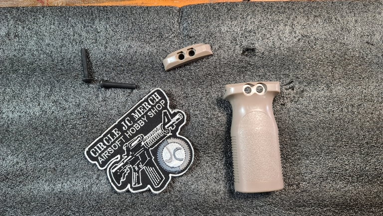 MOE GRIP TAN