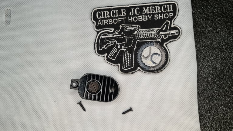 PISTOL GRIP HEAT SINK COVER