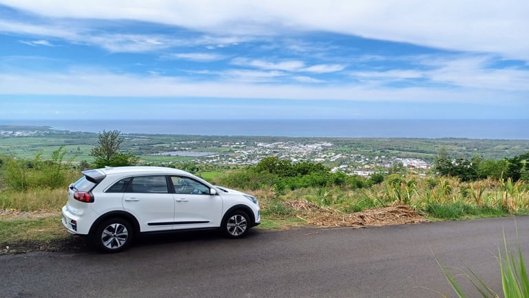 La Kia eNiro de VTC Péi à l'Etang-Salé