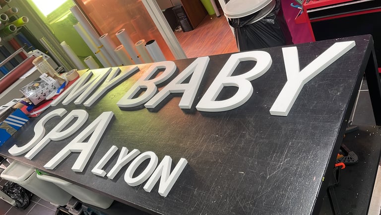 Création et pose enseigne Lyon 6 - My Baby Spa - AVOSPUB