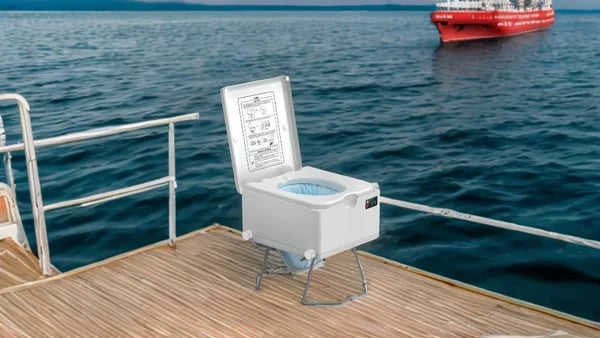 portable-boat-toilet-use