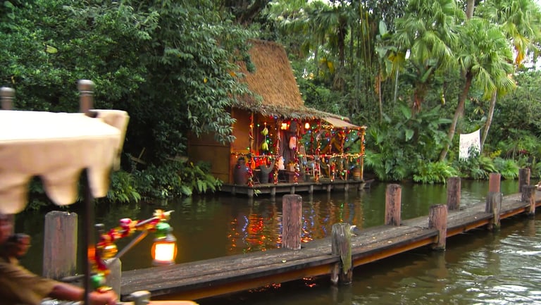 Jingle Cruise Holiday Decor