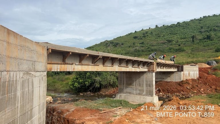 Ponte de concreto construida pela Ambito