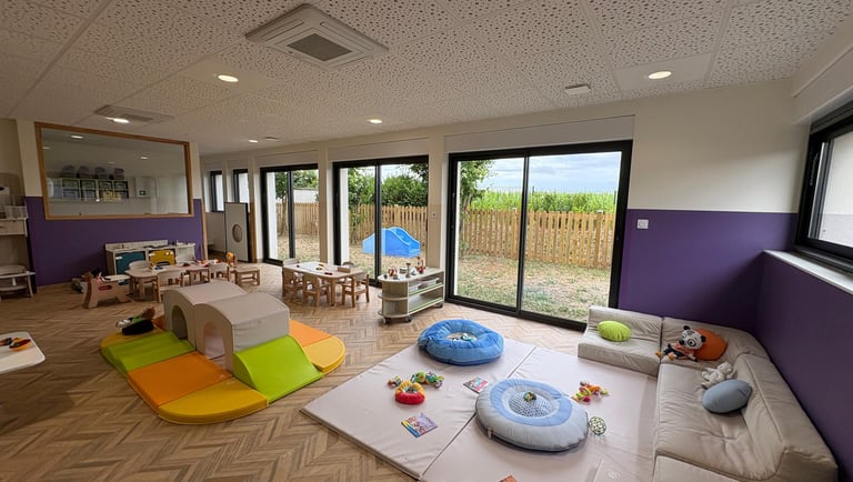 Salle d'éveil et de motricité - Le Village Enfantin